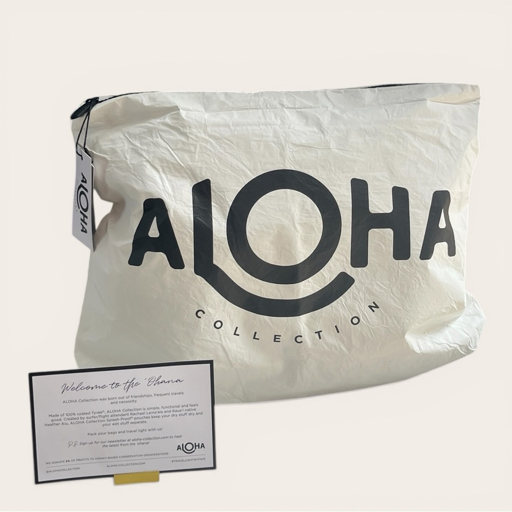 NWT Aloha Collection White Original Max Pouch - Picture 2 of 11